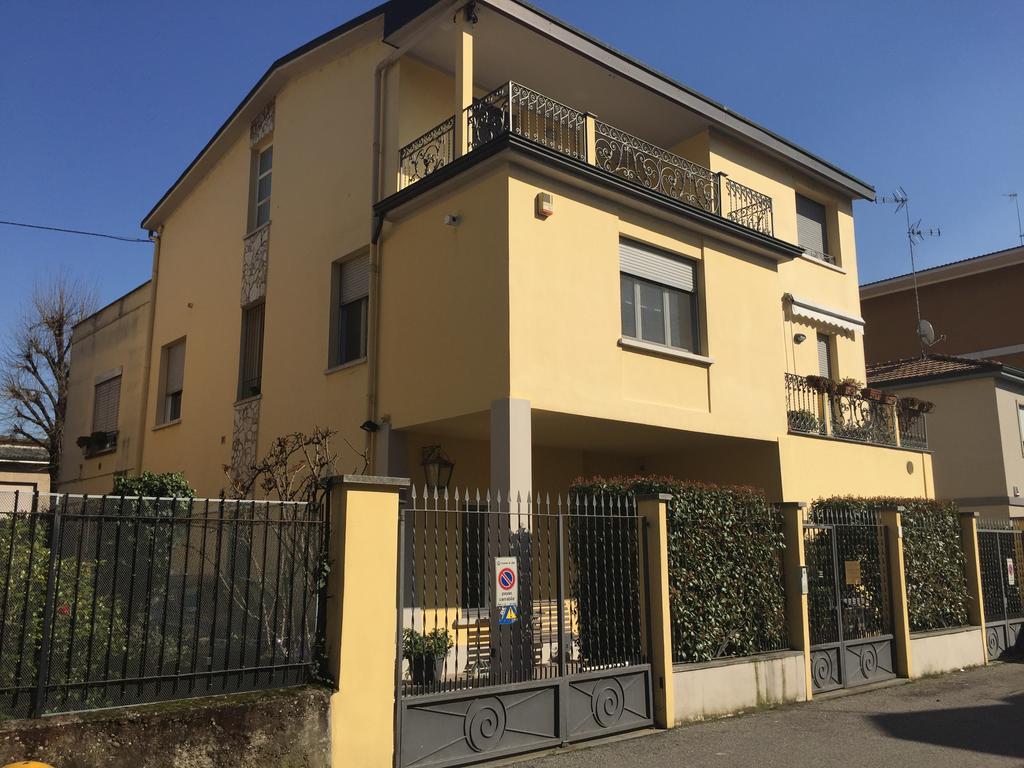 Guesthouse Flora Лоди Экстерьер фото